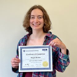 Female Scrum Master holder certificate