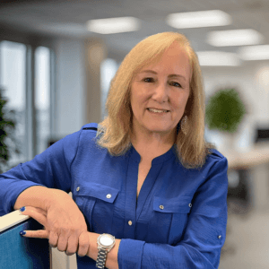 Headshot of Lisa Taylor, CFO of Sunrise Labs, Inc.